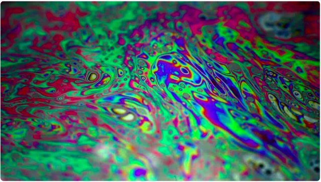 انیمیشن سیال، شیب ها و رنگ های پررنگ انیمیشن سیال، شیب ها و رنگ های پررنگ